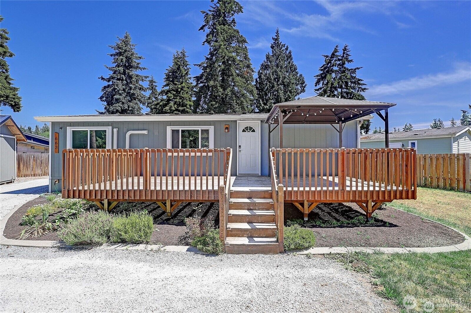 Property Photo:  663  Chapman Road  WA 98282 