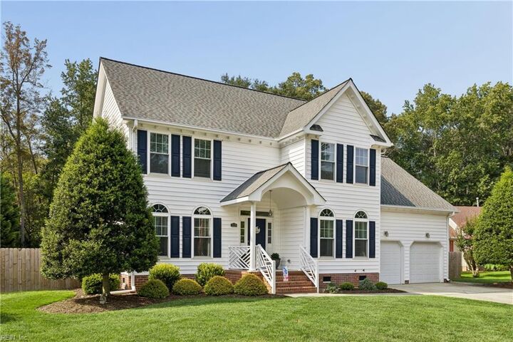 Property Photo:  2129 Chesterfield Loop  VA 23323 