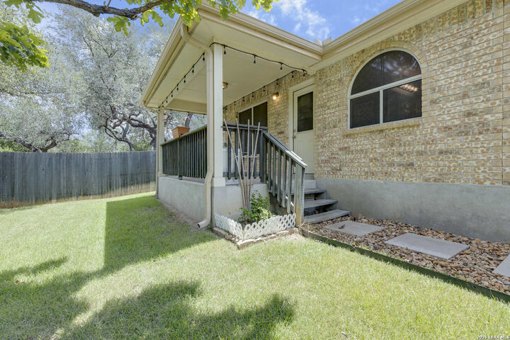 Property Photo: 3713 Limestone Mesa TX 78154