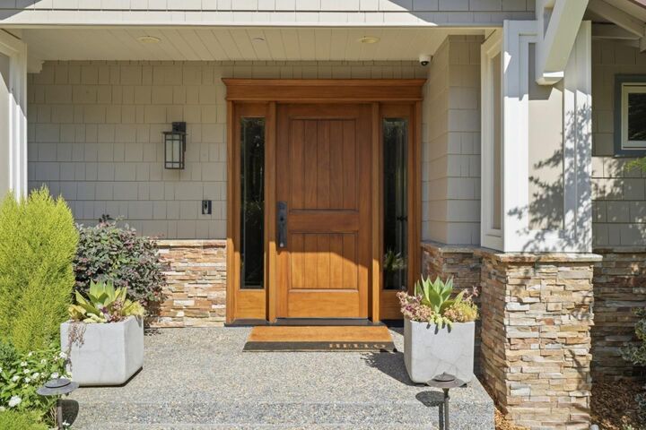 Property Photo:  150 Doherty Way  CA 94061 