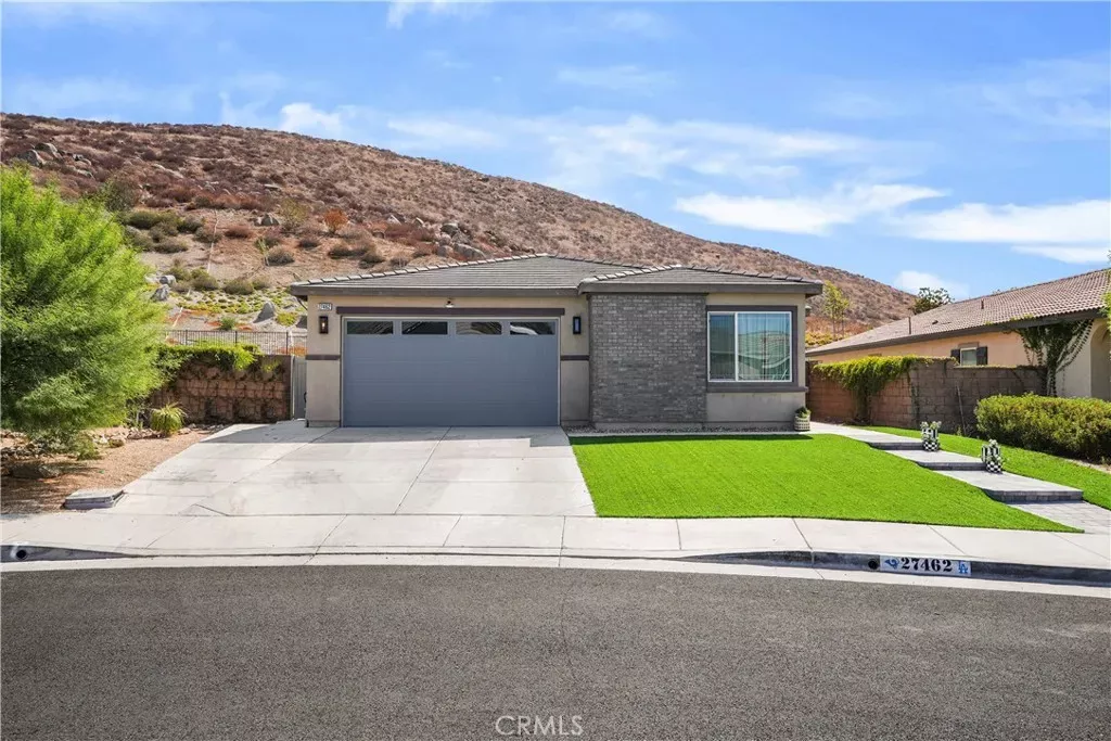Property Photo:  27462 Tyrrhenian  CA 92585 