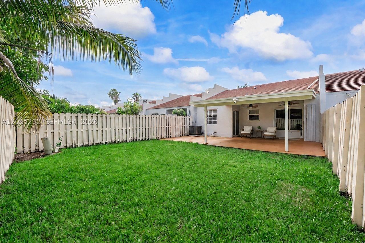 Property Photo: 10340 SW 154th Pl 41 FL 33196