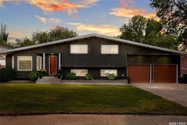 Property Photo: 1623 General Crescent SK S6H 6M2