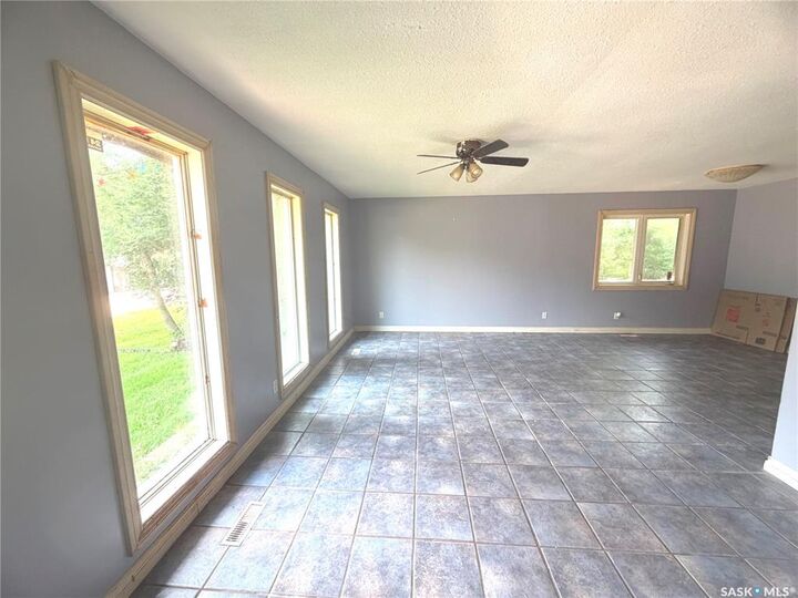 Property Photo:  227 Brewer Street  SK S0G 1K0 