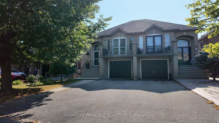 Property Photo: 18 D'Amato Crescent E ON L6A 3E6