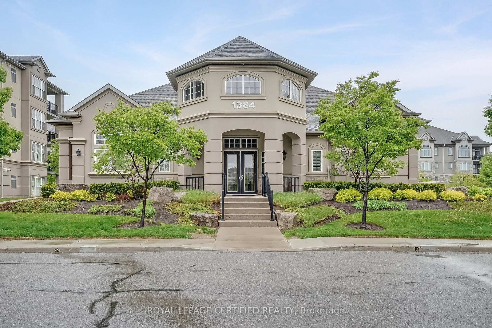 Property Photo:  1350 Main Street E 308  ON L9T 7S7 