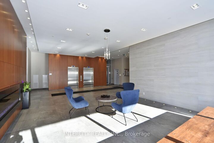 Property Photo:  2800 Keele Street 905  ON M3M 2G4 