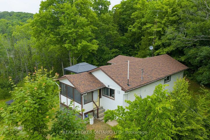 Property Photo: 1180 Guigue Road ON K0H 2P0