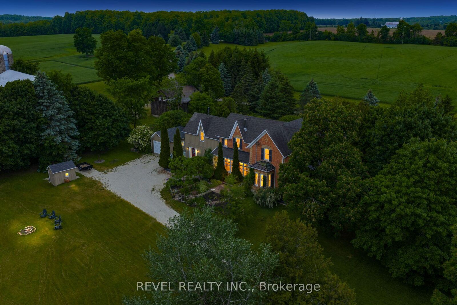 Property Photo: 14700 Creditview Road ON L7C 3G1