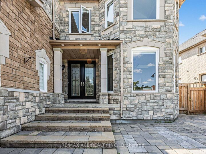 Property Photo: 2396 Southcott Road ON L1X 2T3