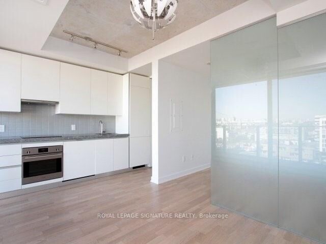 Photo de la propriété:  629 King Street W 1318  ON M5V 1M5 