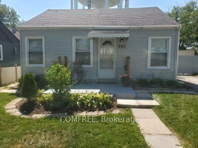 Property Photo: 142 McArthur Avenue ON L3B 2J9
