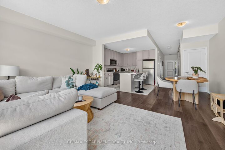 Property Photo: 27 Rachel Drive 22 ON L8E 0K6
