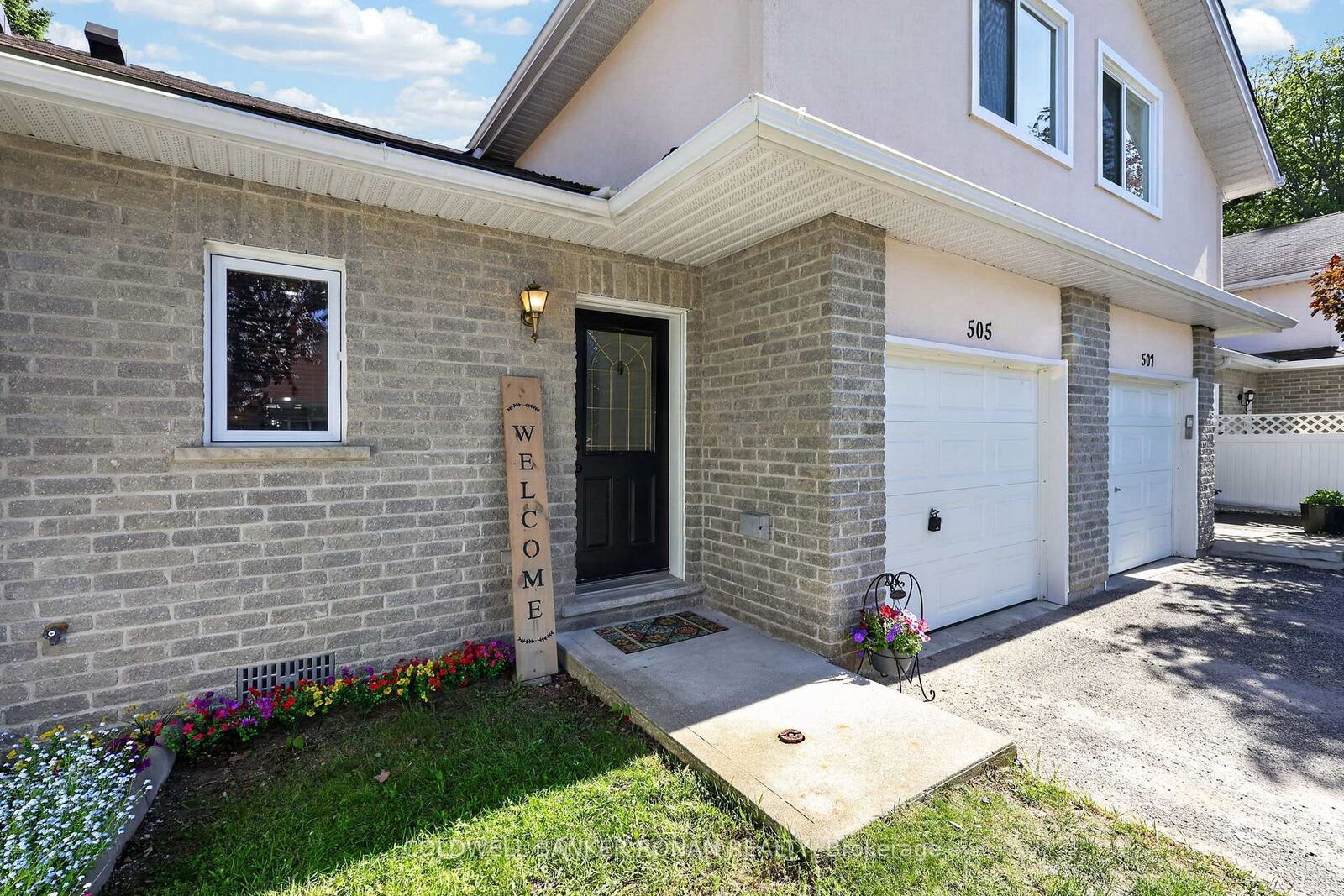 Property Photo: 505 Thomas Street ON L0M 1S0