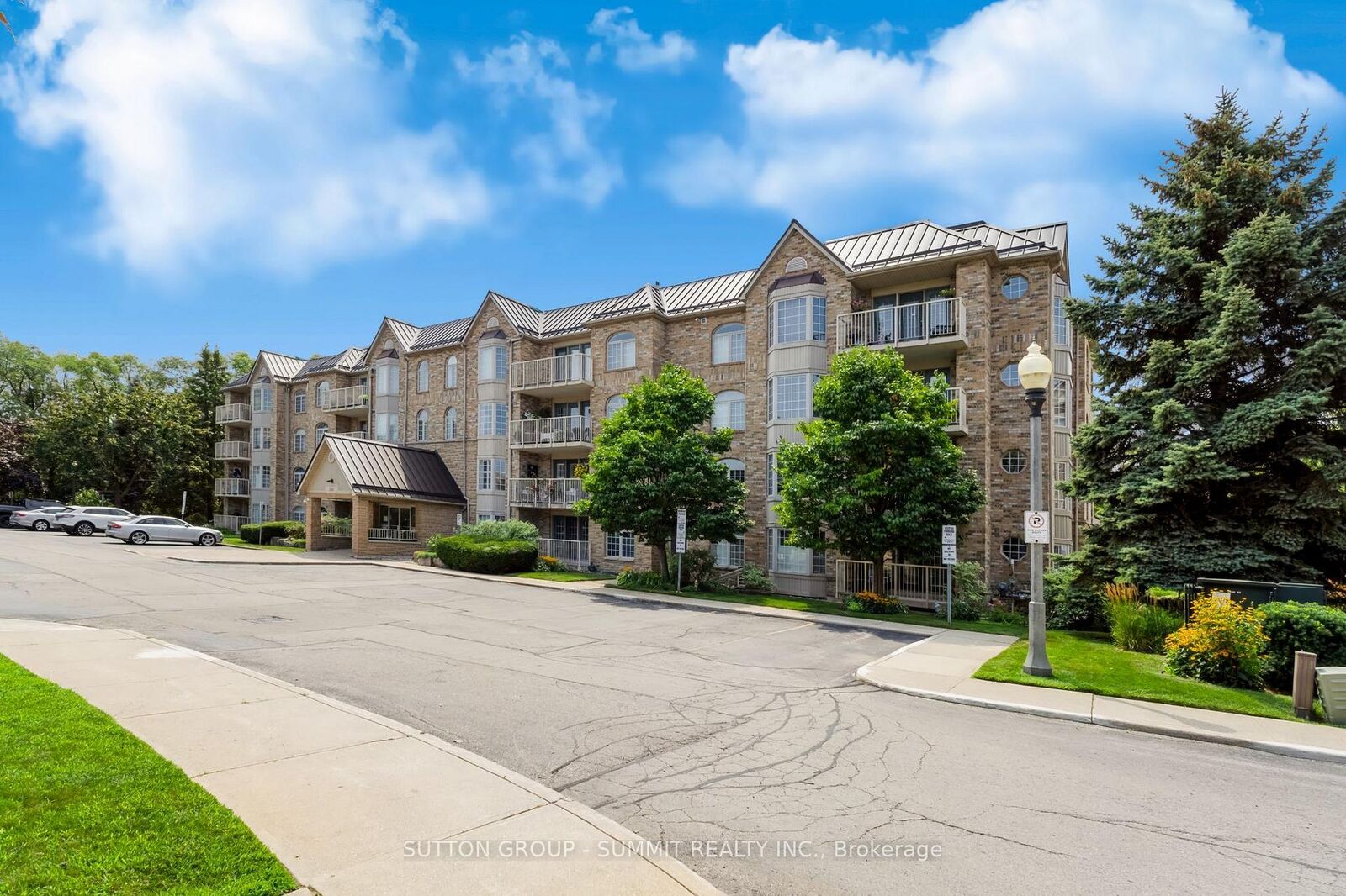 Property Photo:  216 Plains Road W B205  ON L7T 4K8 