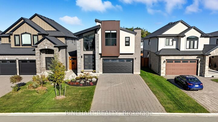 Property Photo: 1754 Brayford Avenue ON N6K 0H4