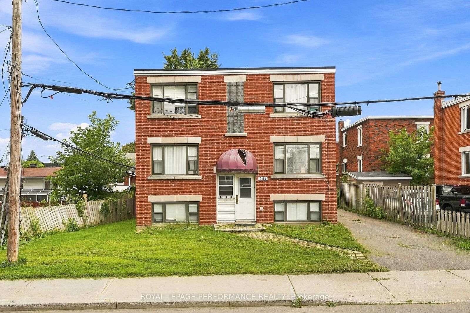 Property Photo: 251 Ste Monique Street 1 ON K1L 7P6