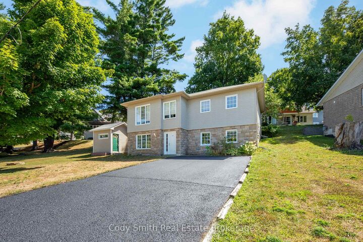 Property Photo:  21 Church Street  ON L9M 1A9 
