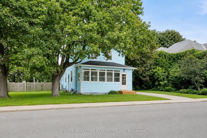 Property Photo: 28 Montague Street ON K7A 2M1