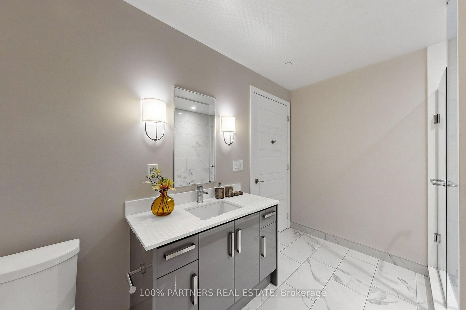 Photo de la propriété:  241 Sea Ray Avenue A106  ON L9S 0L9 