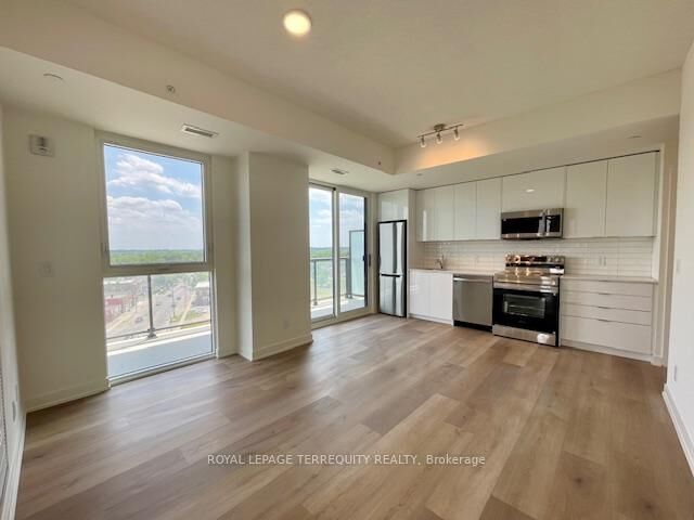 Property Photo:  33 Erie Avenue 908  ON N3S 0K7 