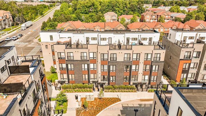 Property Photo:  235 McLevin Avenue 11  ON M1B 0E8 