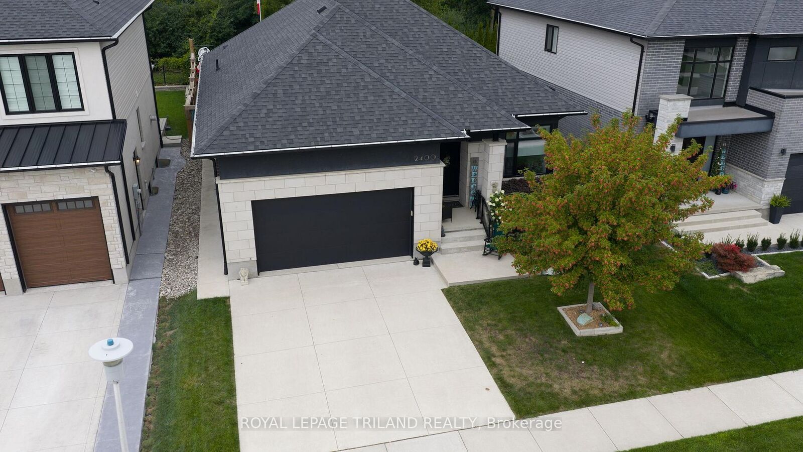 Property Photo: 2400 Red Thorne Avenue ON N6P 0E6