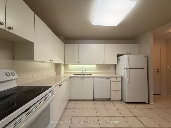Property Photo:  128 St Augustine Drive 118  ON L2P 3X6 