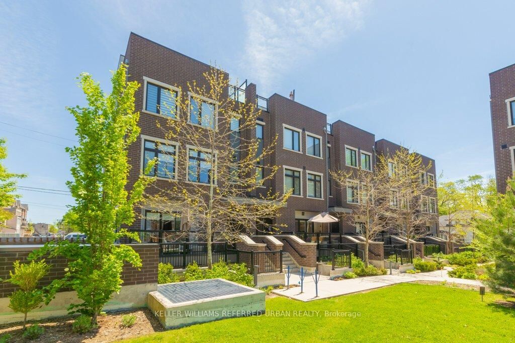 Property Photo:  66 Long Branch Avenue 6  ON M8W 3J4 