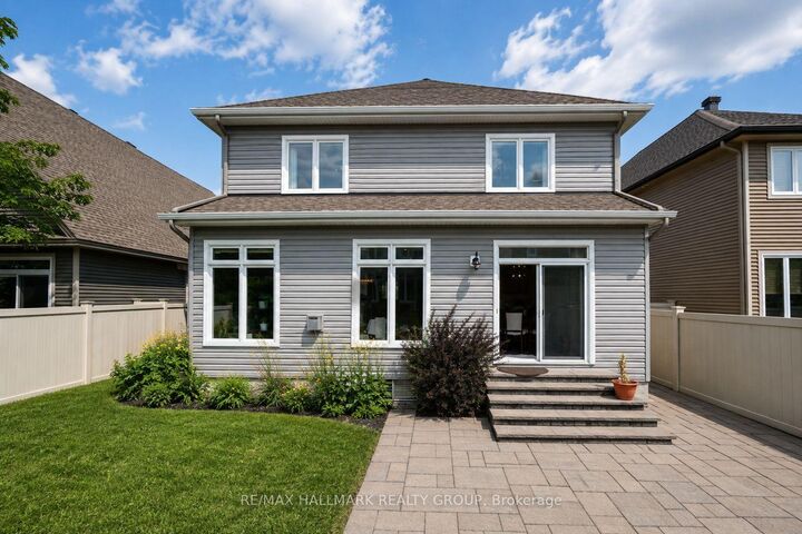 Property Photo: 273 Gracewood Crescent ON K1T 0J1