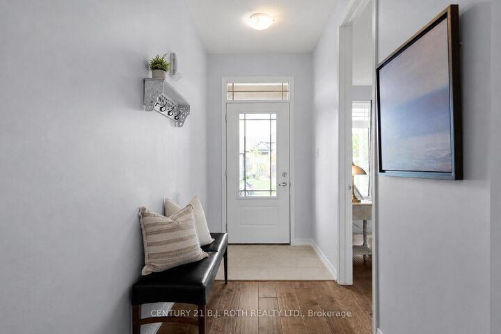 Property Photo:  117 Isabella Drive  ON L3V 8K7 