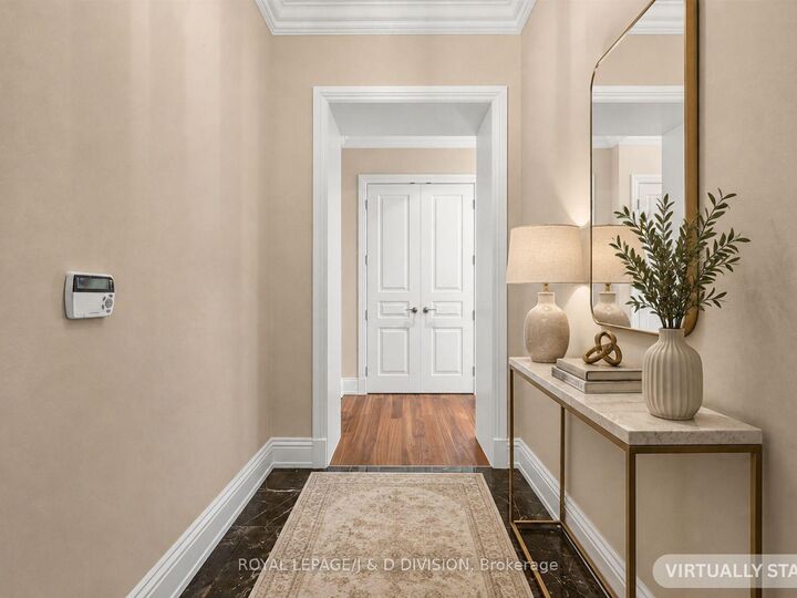 Property Photo: 183 Wellington Street W 3405 ON M5V 0A1
