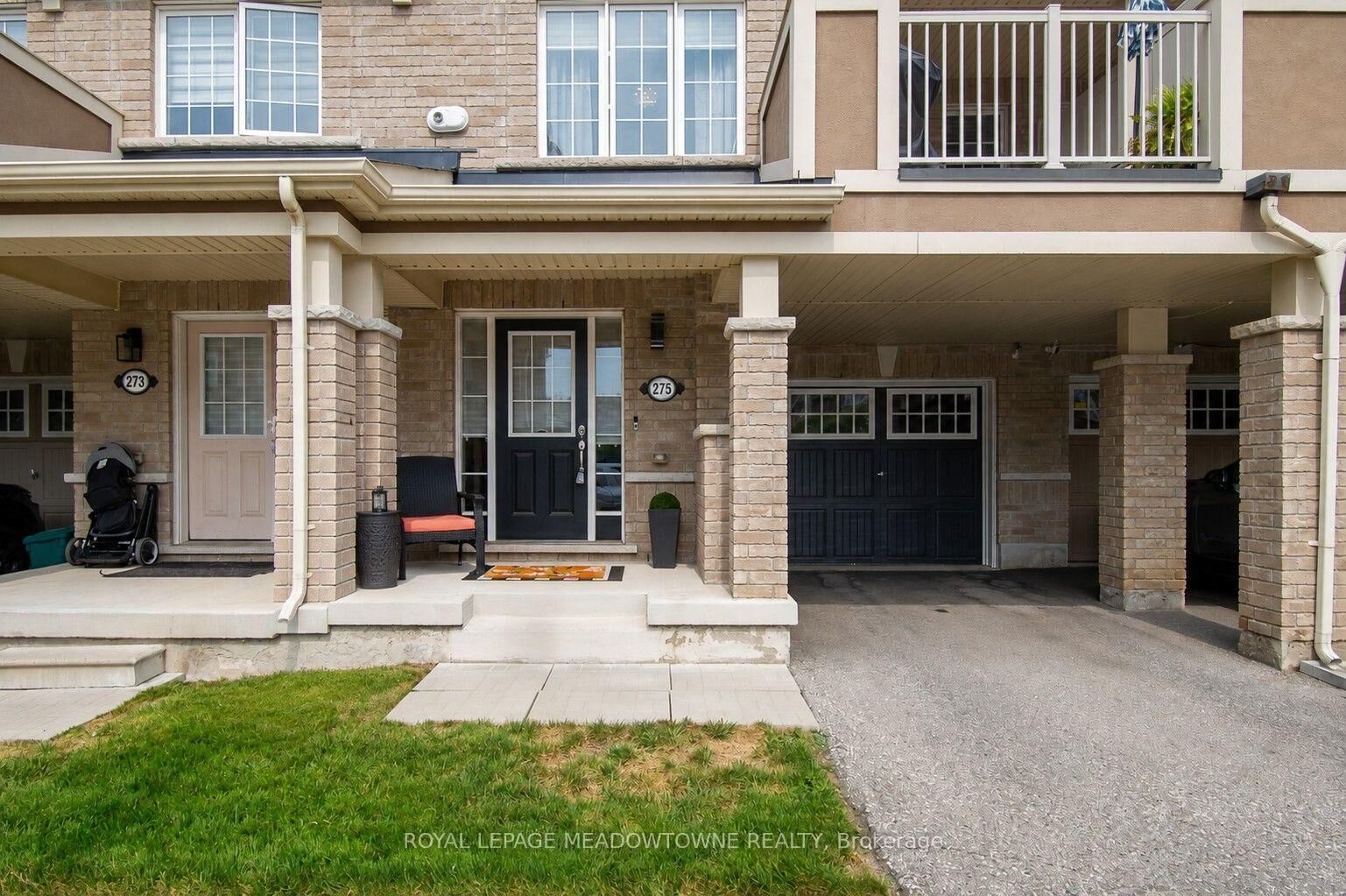 Property Photo: 275 Eves Gate ON L9E 0A2
