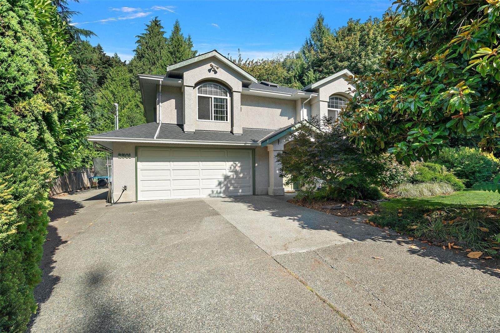 Property Photo:  2501 Fawn Rd  BC V0R 2P1 