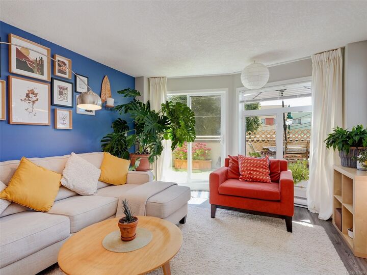 Property Photo:  1258 Esquimalt Rd #206  BC V9A 3P3 
