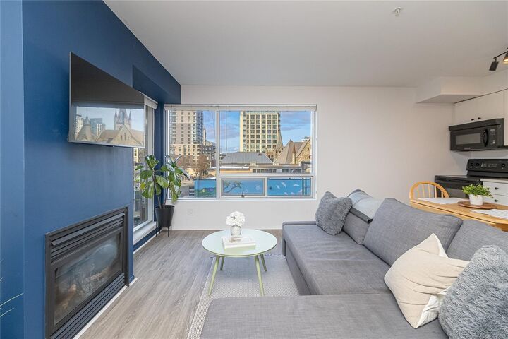 Property Photo:  932 Johnson St #303  BC V8V 3N4 