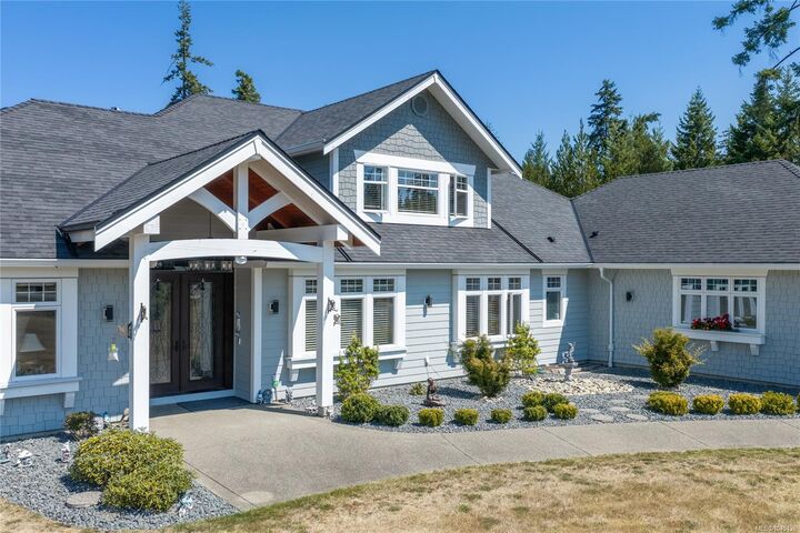 Property Photo: 1045 Matuka Dr BC V9P 9L3