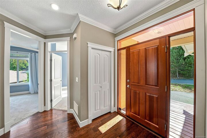 Property Photo: 341 Sunny Dr BC V9T 0C3