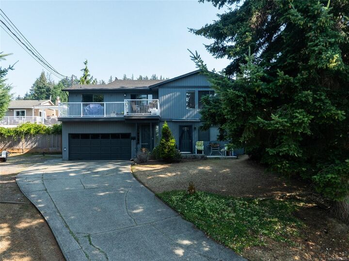 Property Photo: 3239 Sedgwick Dr BC V9C 3K2