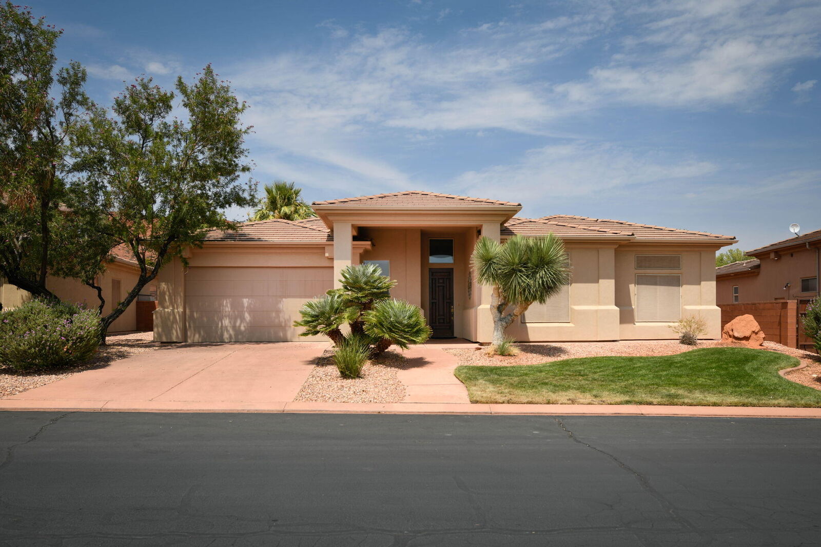 Property Photo: 1683 N Great Basin Dr UT 84770