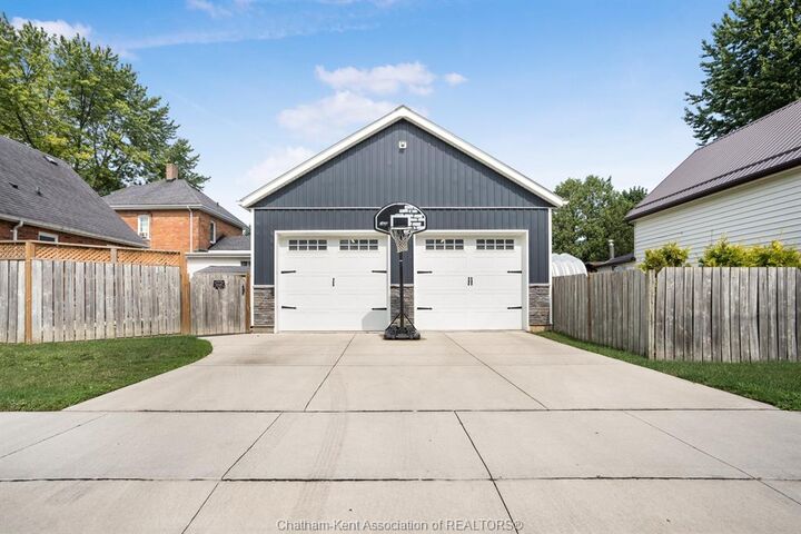 Property Photo: 115 Ursuline Avenue ON N7L 3L9