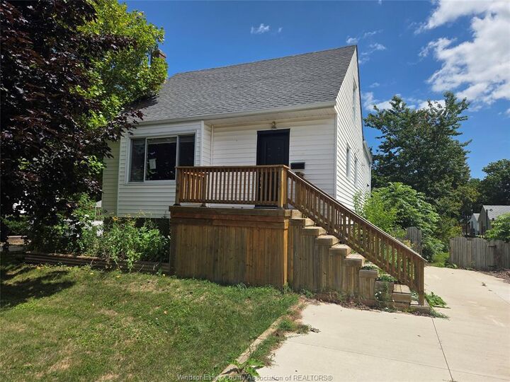 782 Kember Avenue — photo 1