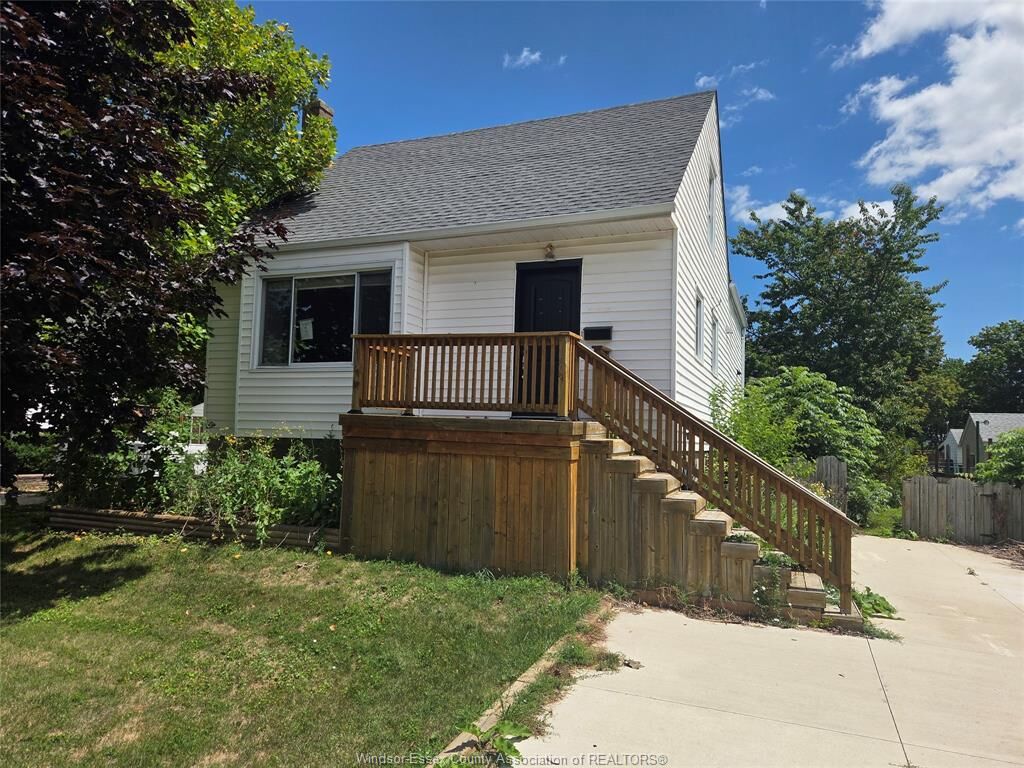 Property Photo: 782 Kember Avenue ON N7S 2T5