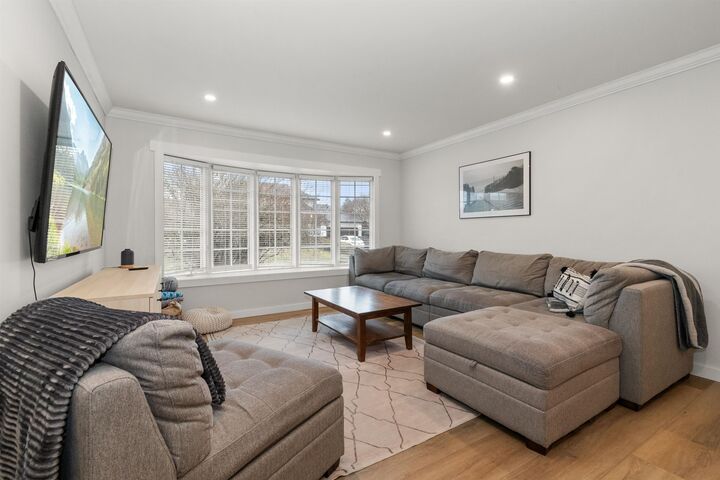 Property Photo: 45578 Worthington Place BC V2R 1N6