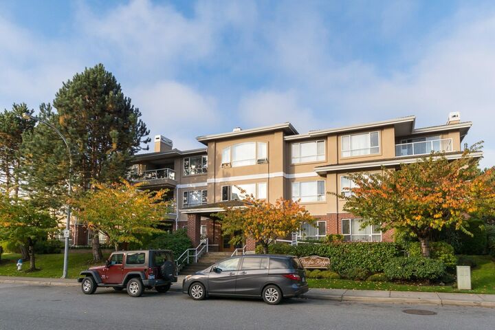 Property Photo: 1131 55 Street 202 BC V4M 3J9
