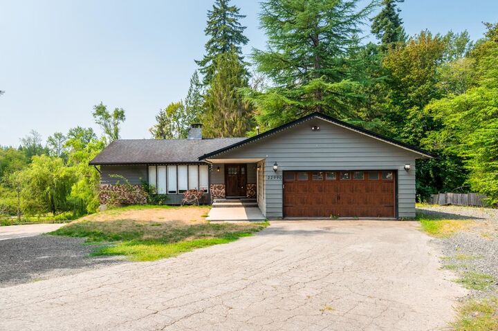 Property Photo: 22990 70A Avenue BC V2Y 2J9