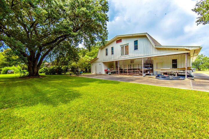 Property Photo: 340 Hodson Lane LA 70394