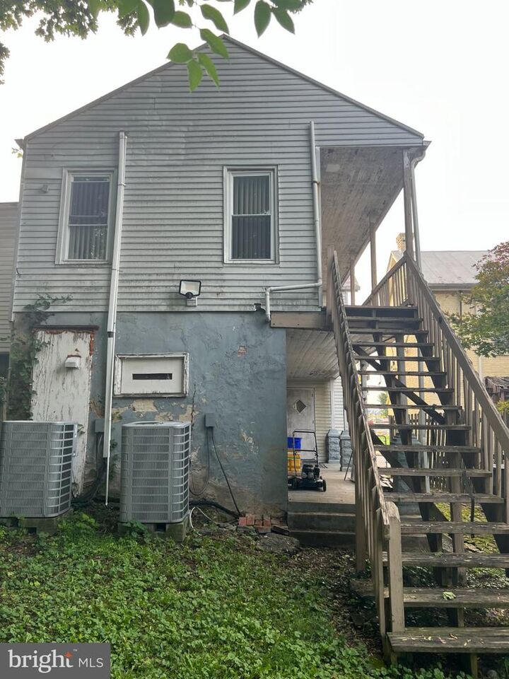 Property Photo: 328 E. King Street E PA 17257