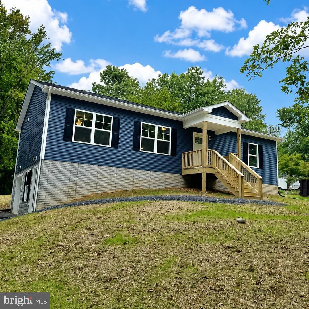Property Photo:  183 Foothill Lane  WV 25425 