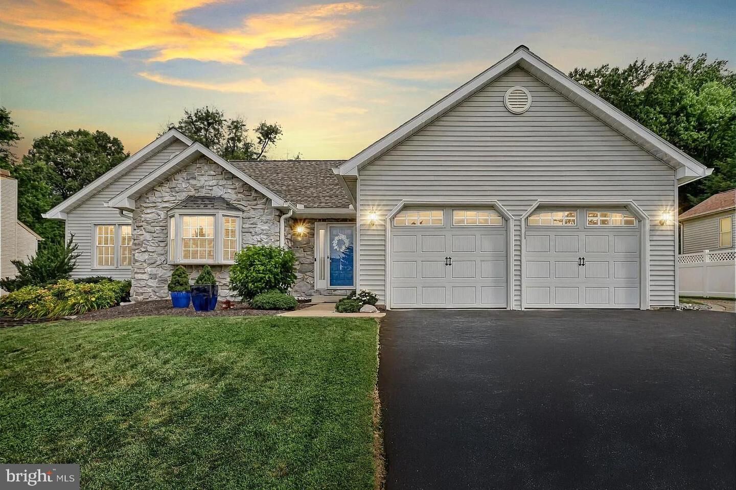 Property Photo: 3349 Overview Drive PA 17406